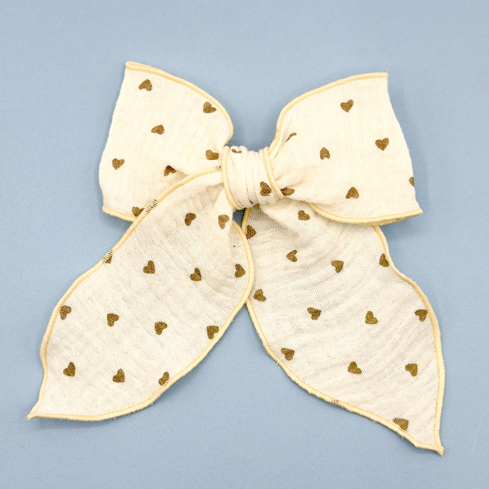 Opal // Beige Hearts