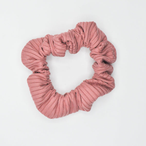 Basic Scrunchie // Posey Pink