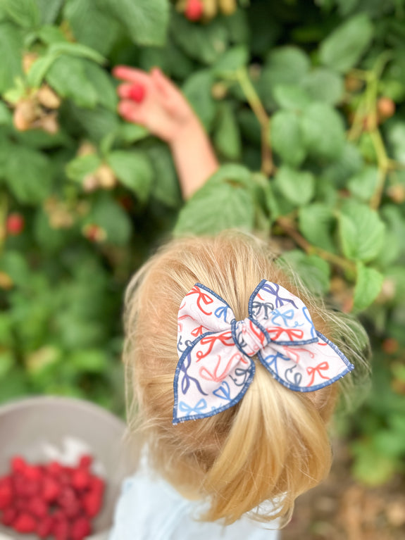 Mini Opal // Bowtastic