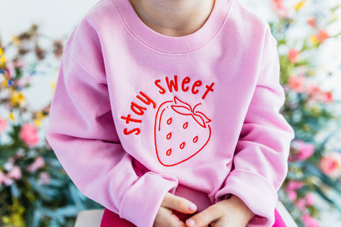 !!PREORDER!! Sweatshirt // Strawberry