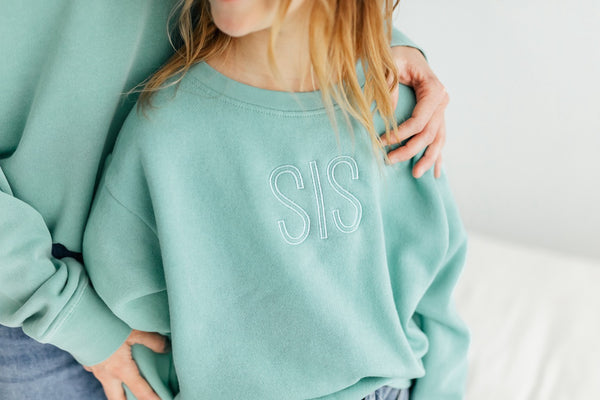 !!PREORDER!! Youth Sweatshirt // MINI & SIS Thin Font