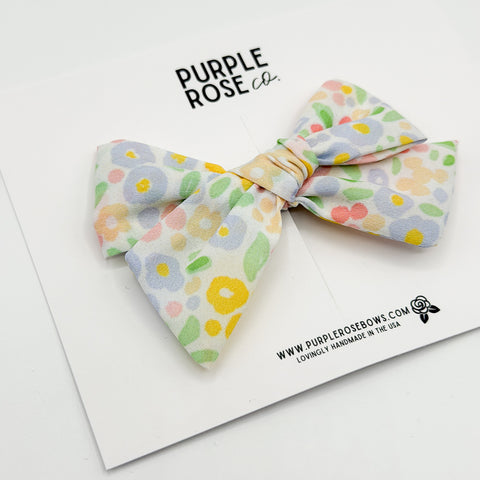 Mini Claire // Spring Blossoms