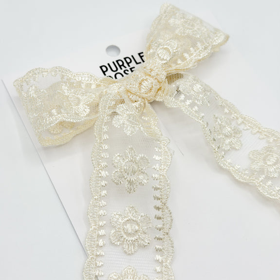 Catherine // Cream Lace