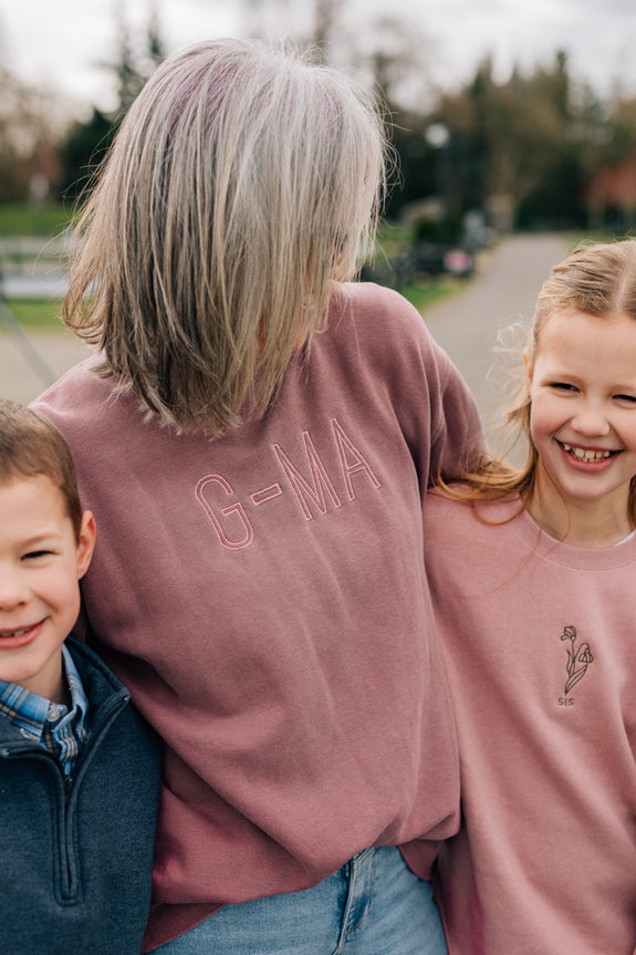 Crewneck // Custom Grandma Name Thin Font